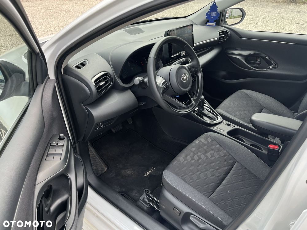 Toyota Yaris Hybrid 1.5 Style - 16