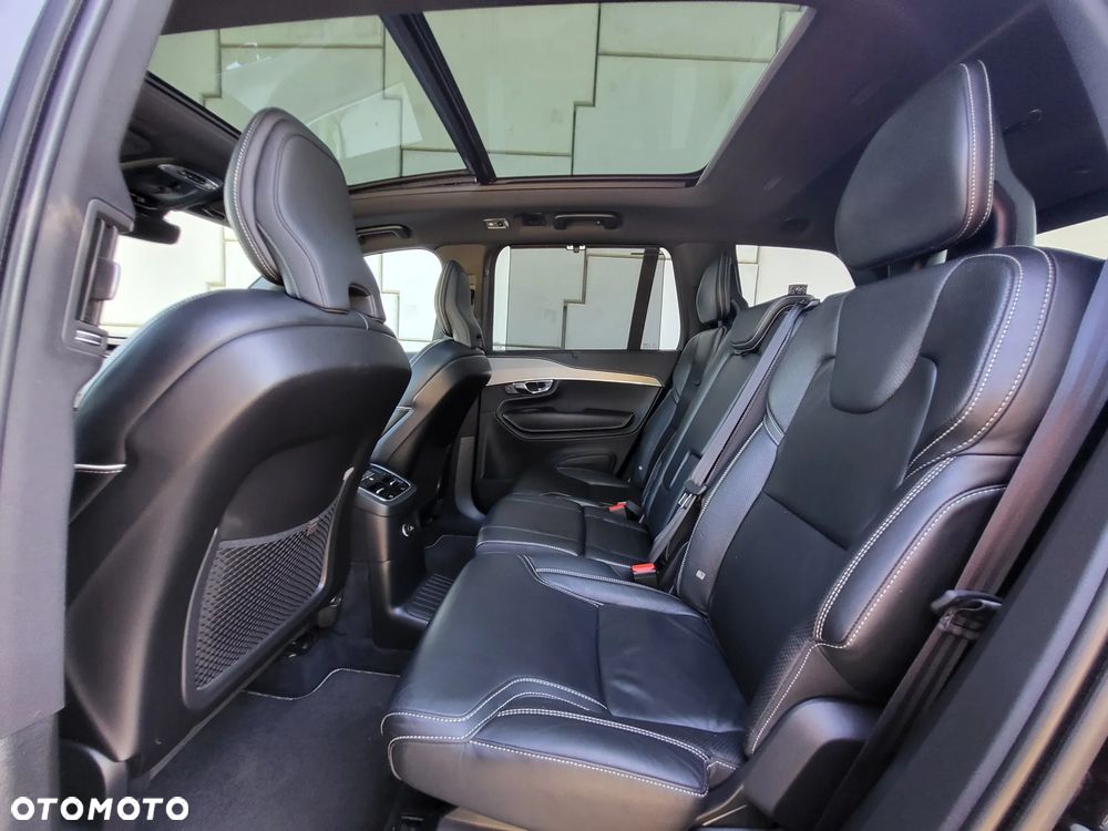 Volvo XC 90 - 23