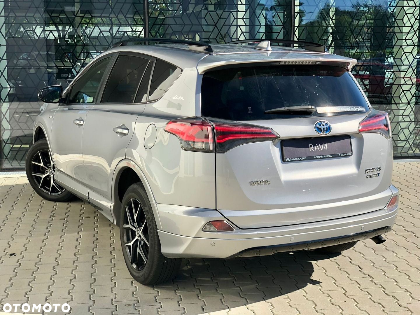 Toyota RAV4 - 11