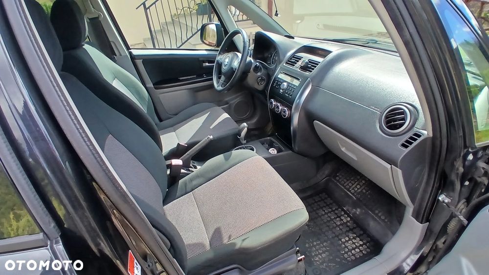 Suzuki SX4 - 21