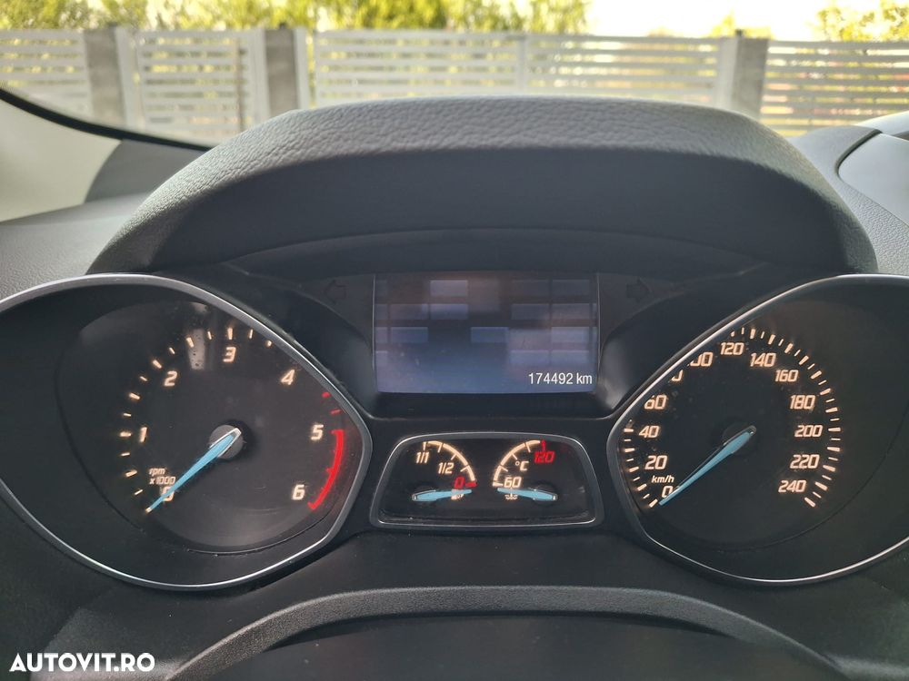 Ford Kuga 2.0 TDCi 4x4 Aut. Titanium - 9