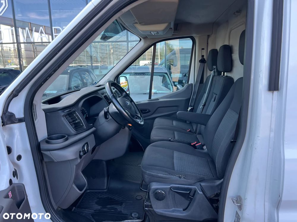 Ford transit - 24