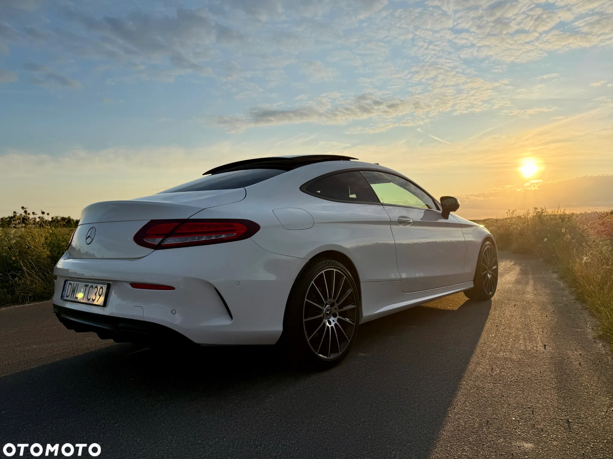 Mercedes-Benz Klasa C 300 9G-TRONIC - 9