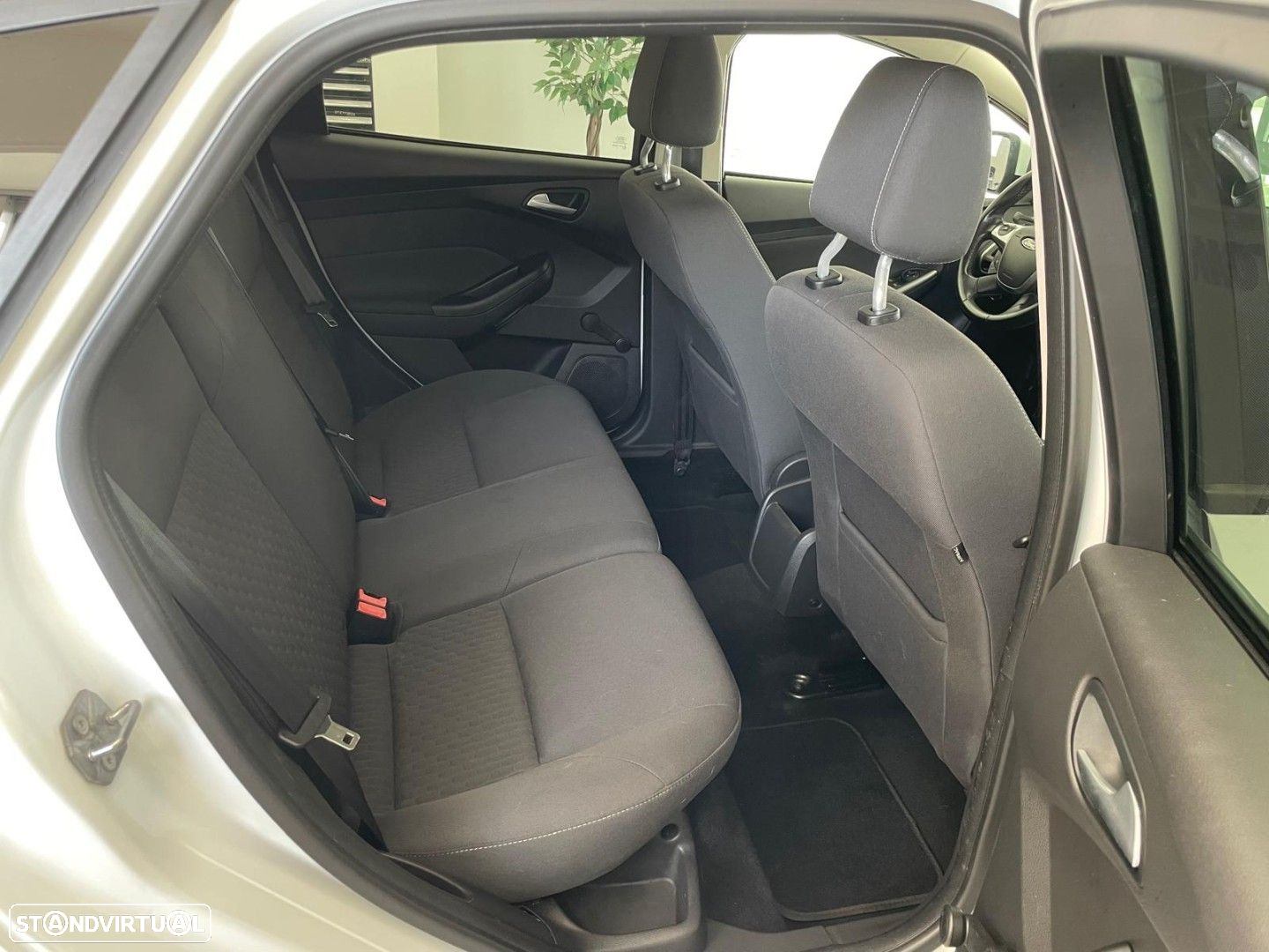 Ford Focus 1.6 TDCi Trend - 32