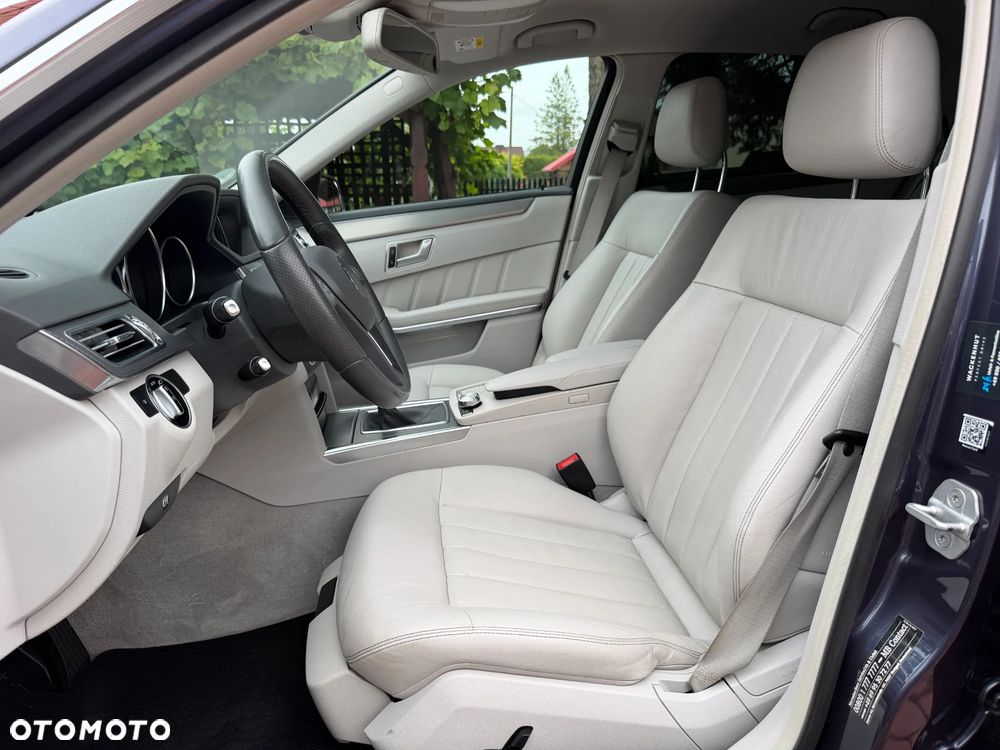 Mercedes-Benz Klasa E 200 Avantgarde - 17