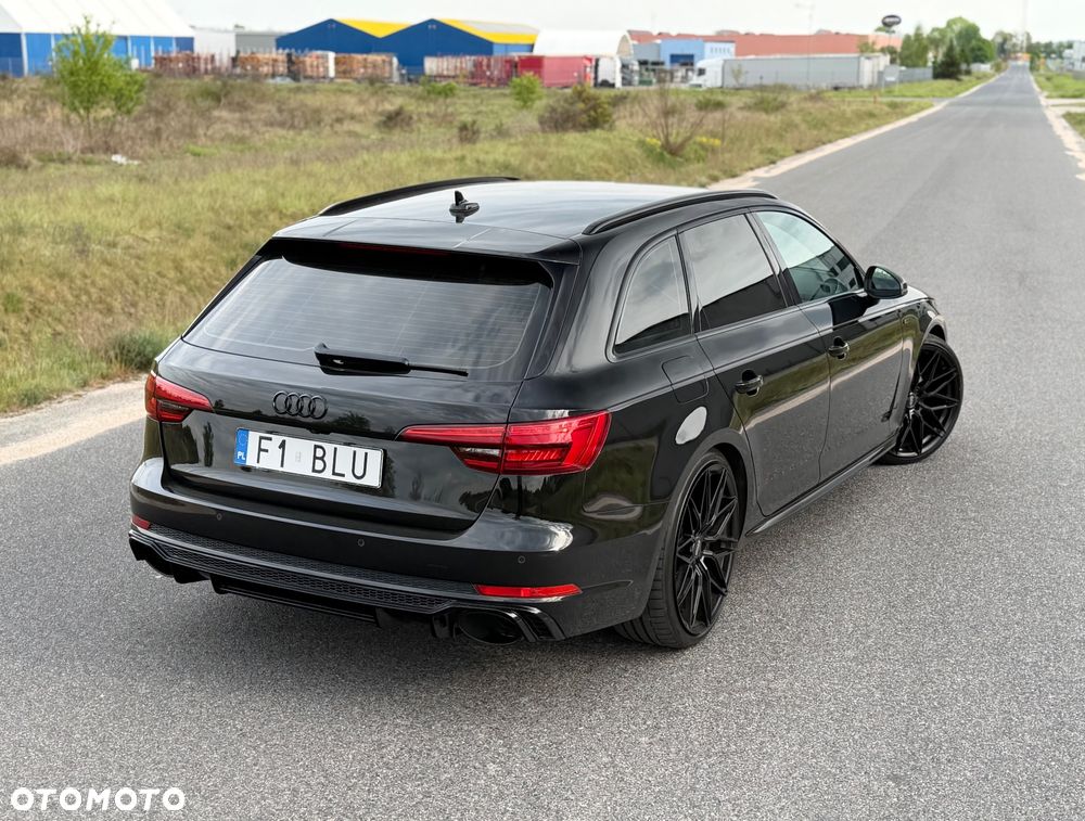 Audi A4 Avant 40 TFSI sport - 22