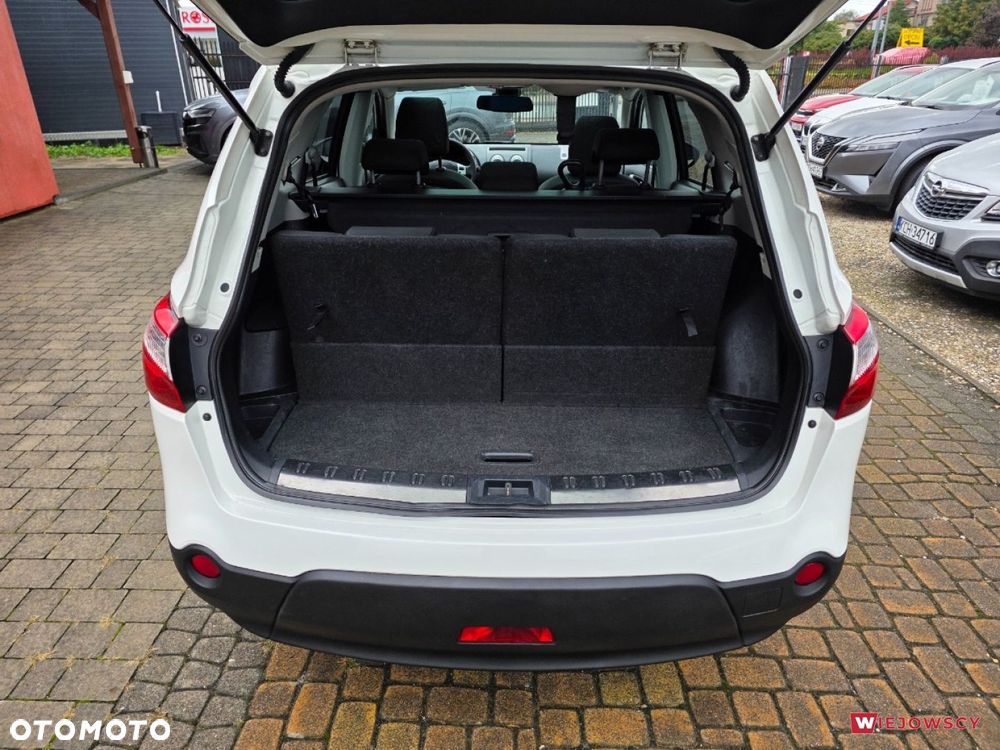Nissan Qashqai+2 - 13