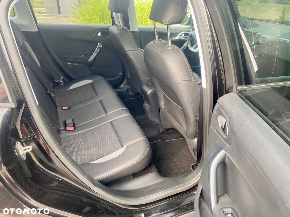 Peugeot 2008 BlueHDi FAP 120 STOP & START Allure - 9