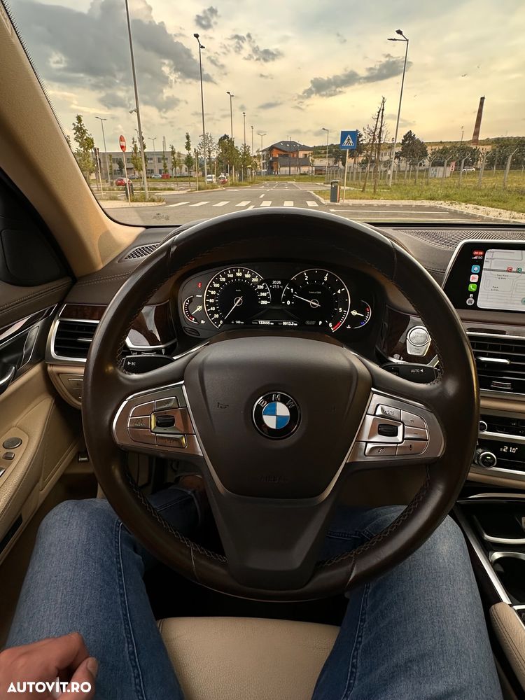 BMW Seria 7 730d xDrive - 21