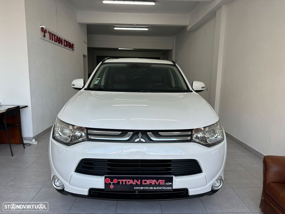 Mitsubishi Outlander 2.2 DI-D 4WD Auto Instyle - 3