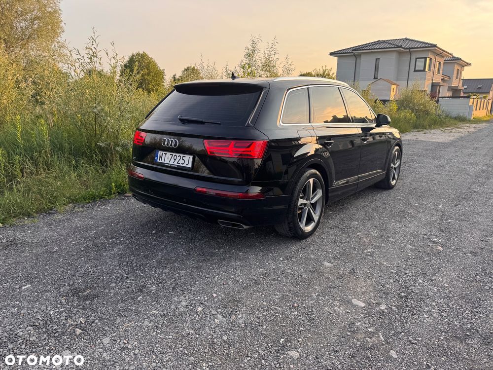 Audi Q7 - 12
