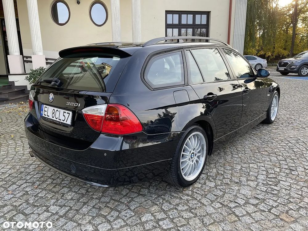 BMW 320I 2006 photo 5