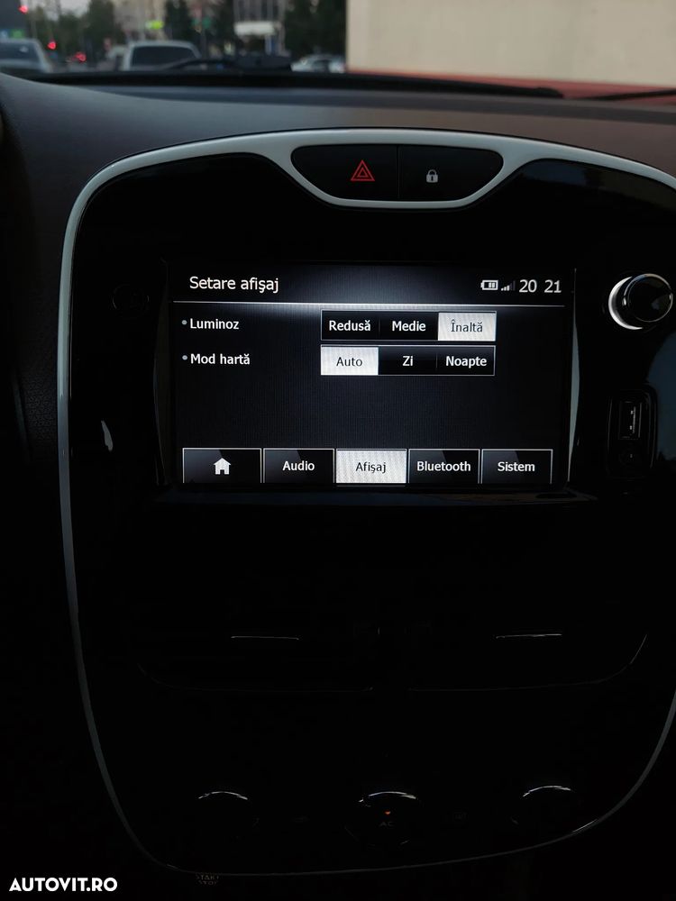 Renault Clio TCe 90 Limited - 19