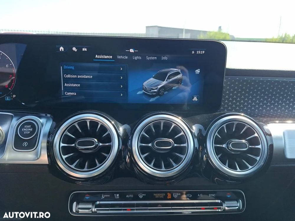 Mercedes-Benz GLB 220 4MATIC MHEV Aut. - 22