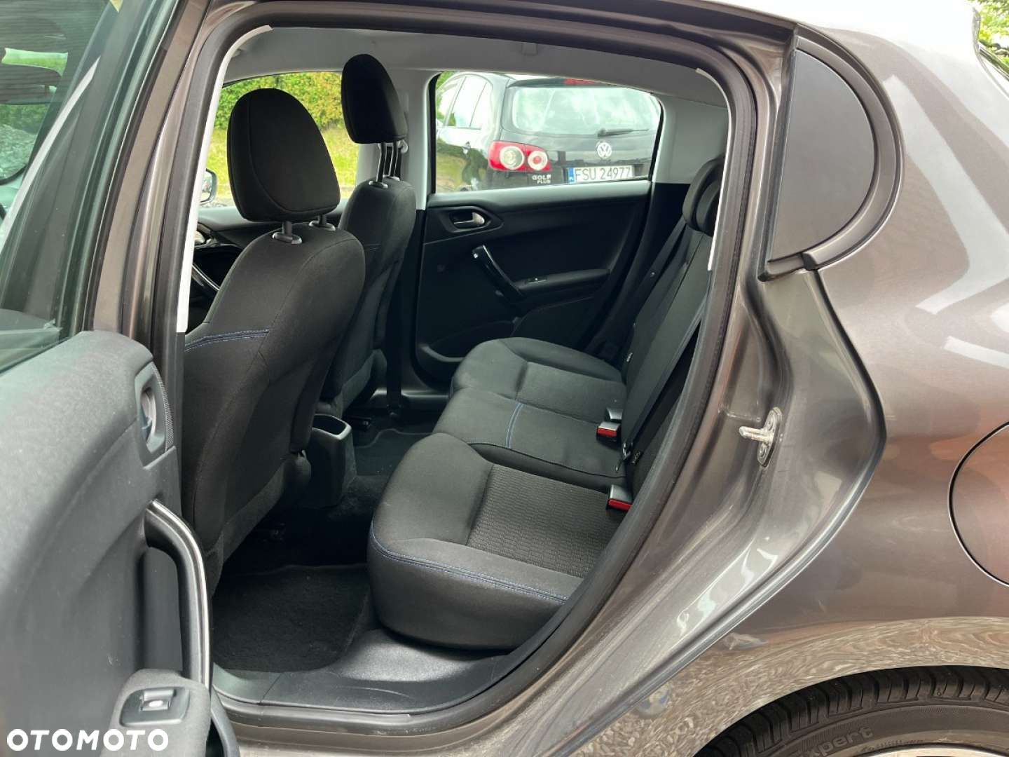 Peugeot 208 PureTech 82 Stop & Start Signature - 22