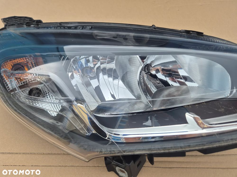 Fiat Doblo lampa prawa.2015-2022 .Czarna.Mopar OE - 4