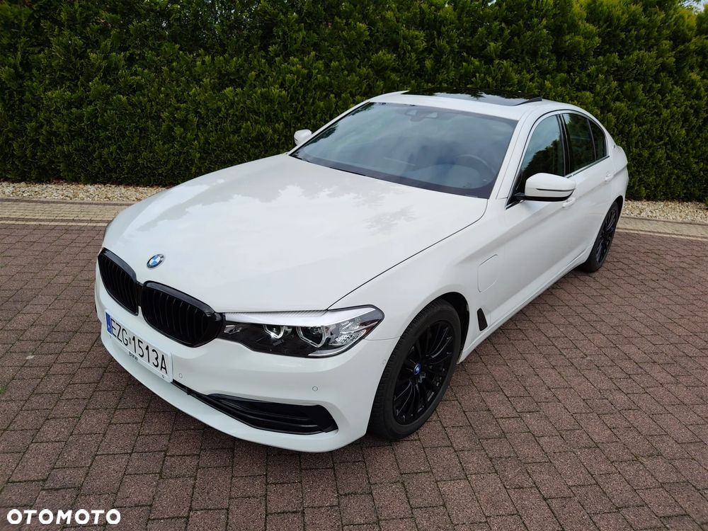 BMW Seria 5 530e iPerformance xDrive Luxury Line sport - 17