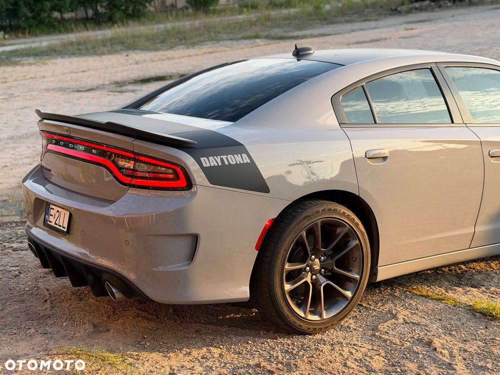 Dodge Charger 5.7 R/T Daytona - 10