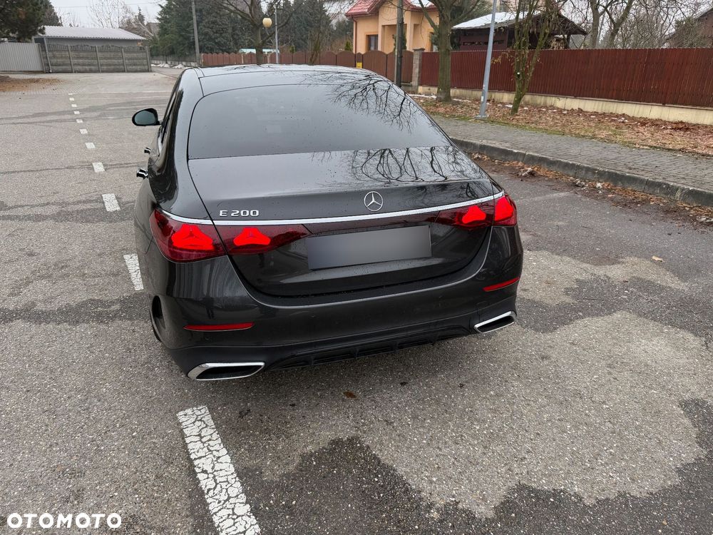 Mercedes-Benz Klasa E 200 9G-TRONIC Edition AMG Line - 22