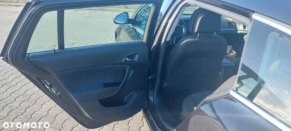 Opel Insignia - 13