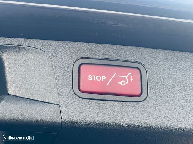 Mercedes-Benz E 300 de 9G-TRONIC AMG Line - 33