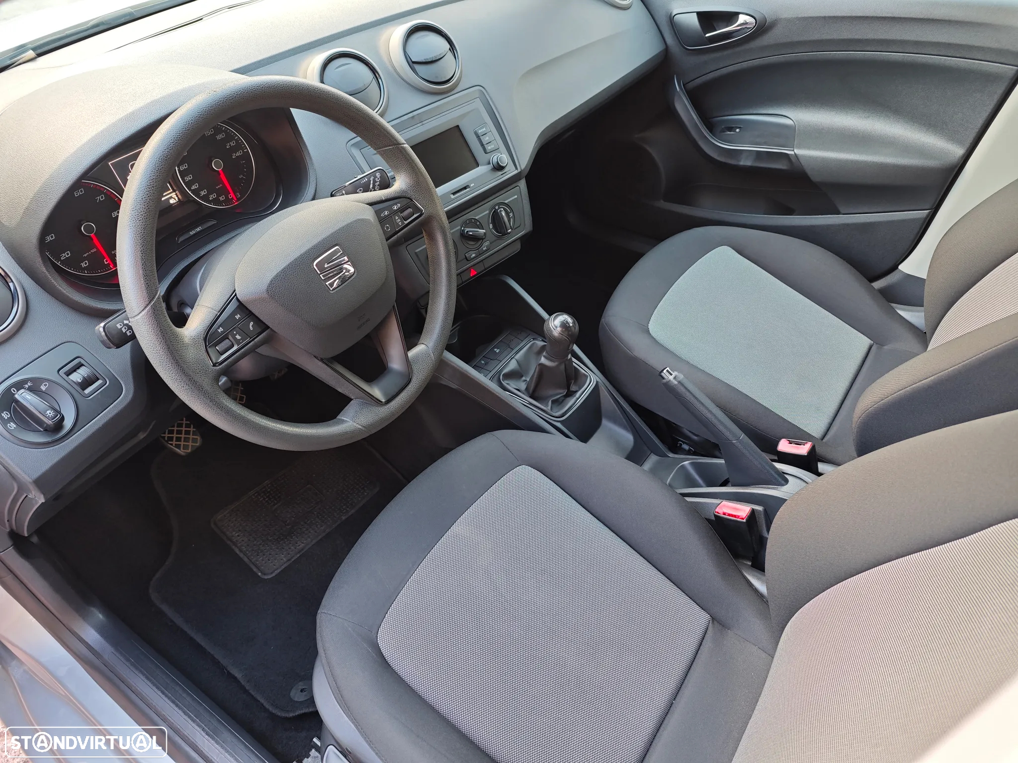 SEAT Ibiza 1.0 Reference - 17
