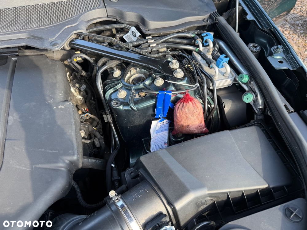 Land Rover Discovery 3.0 TD6 HSE - 35