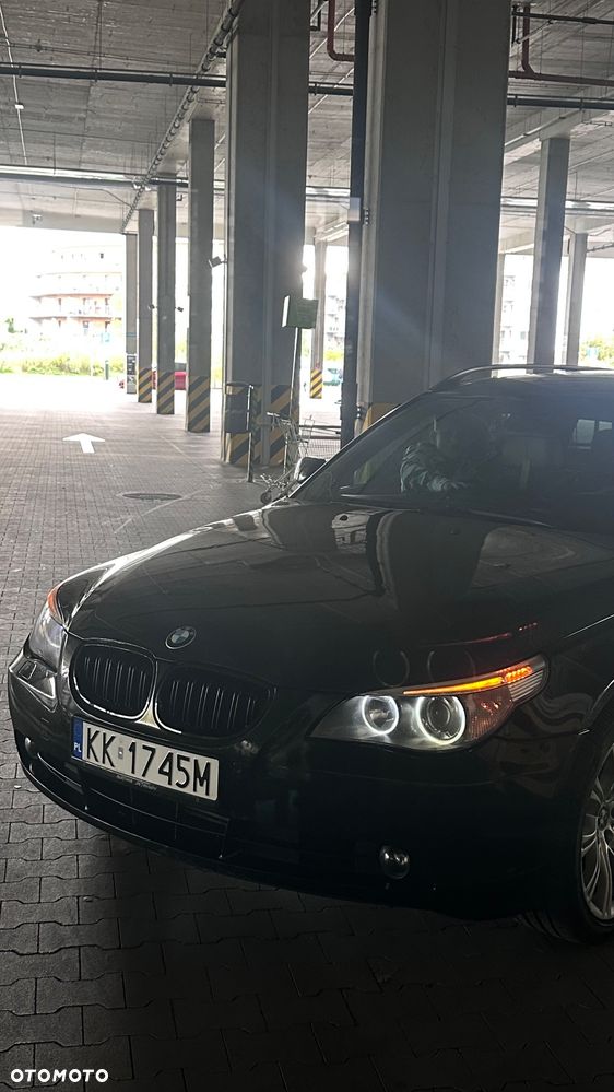 BMW Seria 5 525d - 1