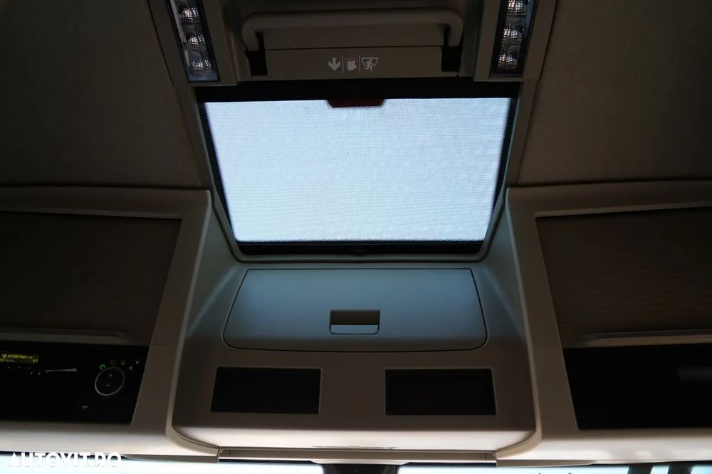 Volvo FH 500 / CORTINĂ / 6x2 / ACOPERIȘ RIDICAT / AER CONDIȚIONAT PARCARE / PUNTE RELAXABILĂ / CONTRACT DE SERVICE GOLD - 34