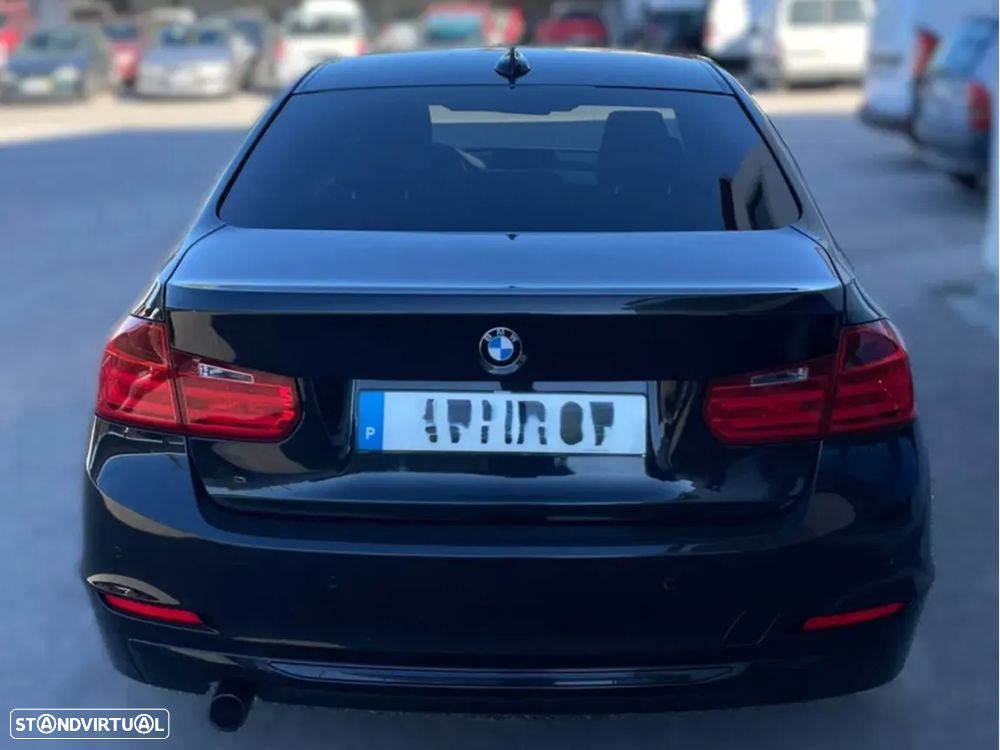 BMW 320 2013 photo 2