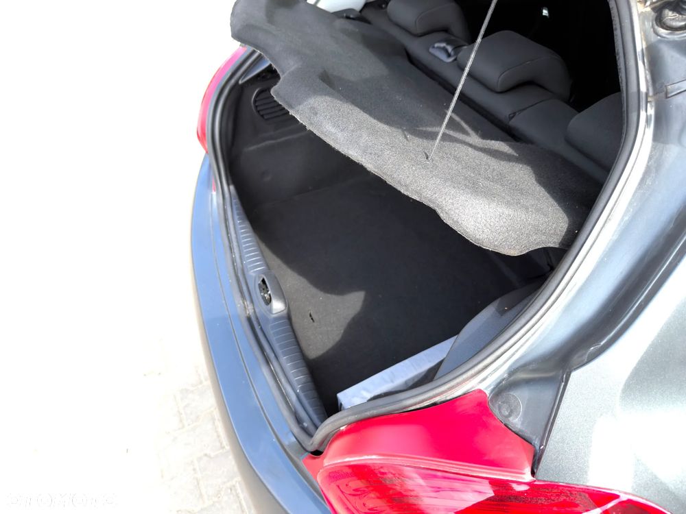 Peugeot 208 1.2 PureTech Allure S&S - 8