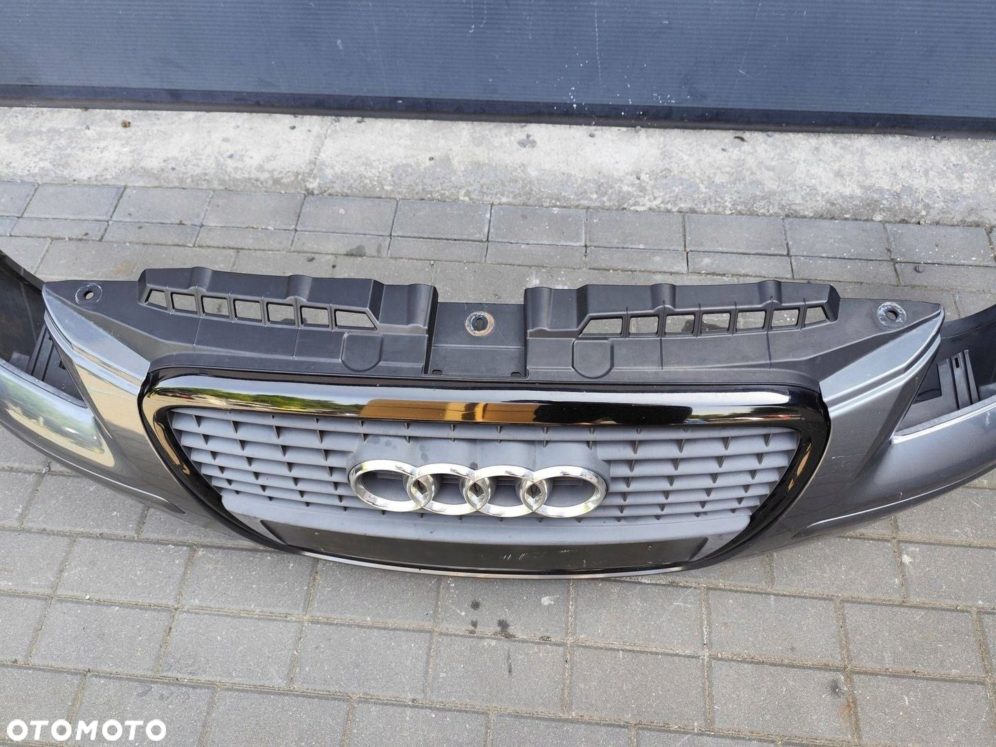 AUDI A3 8P 05-08 - ZDERZAK PRZÓD LX7Z - 7