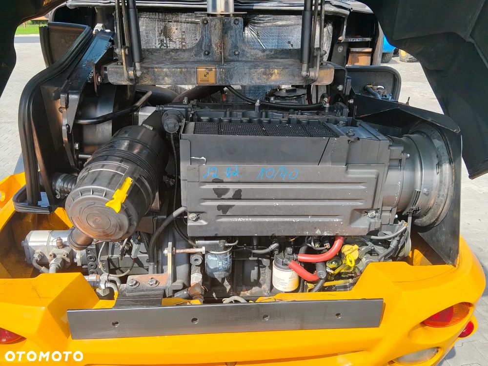 JCB 406 - 5