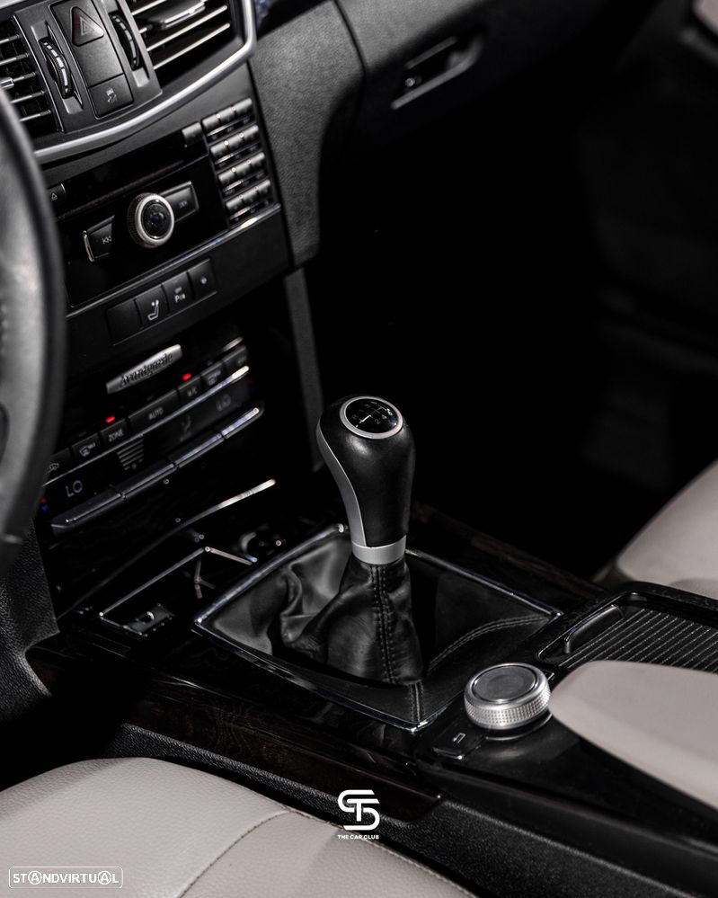 Mercedes-Benz E 220 CDI Avantgarde BlueEfficiency - 17