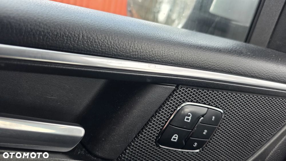 Ford S-Max 2.0 TDCi Titanium PowerShift - 16