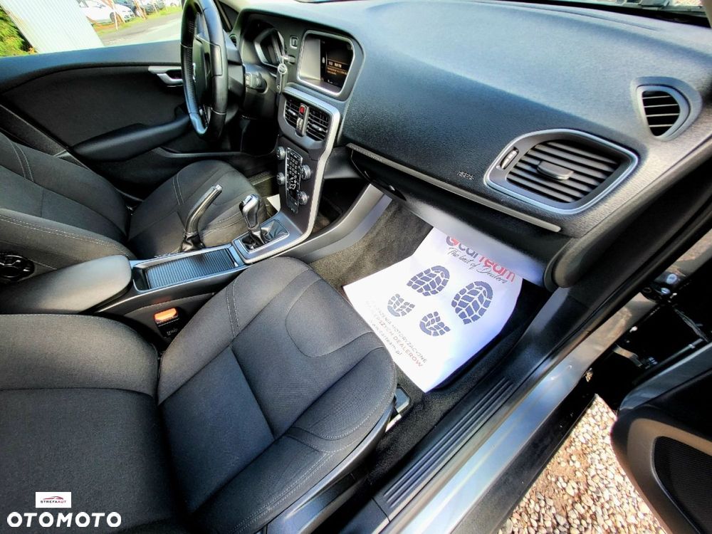 Volvo V40 Cross Country - 8