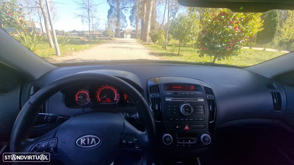 Kia Ceed SW - 8