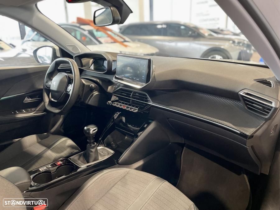 Peugeot 2008 1.2 PureTech Allure - 29