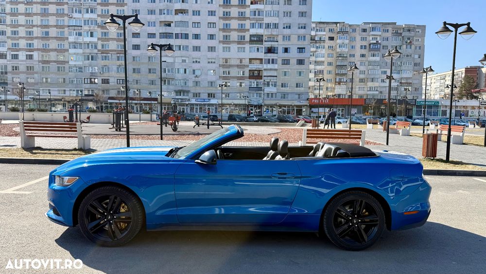 Ford Mustang Cabrio 2.3 Eco Boost - 21