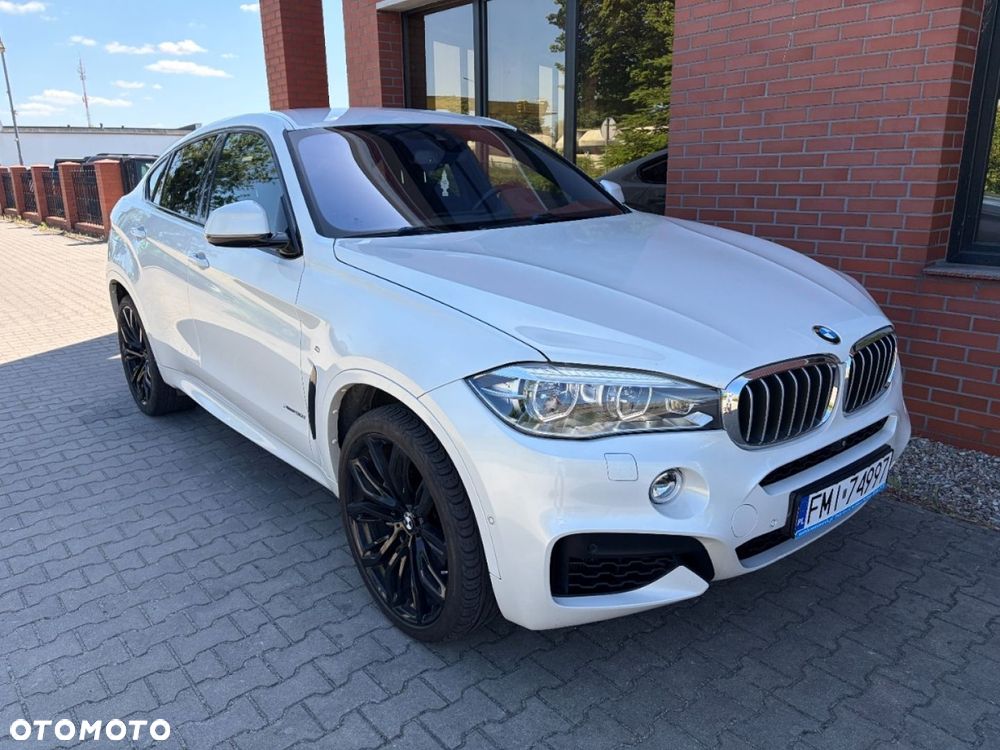 BMW X6 xDrive50i M Sport - 2