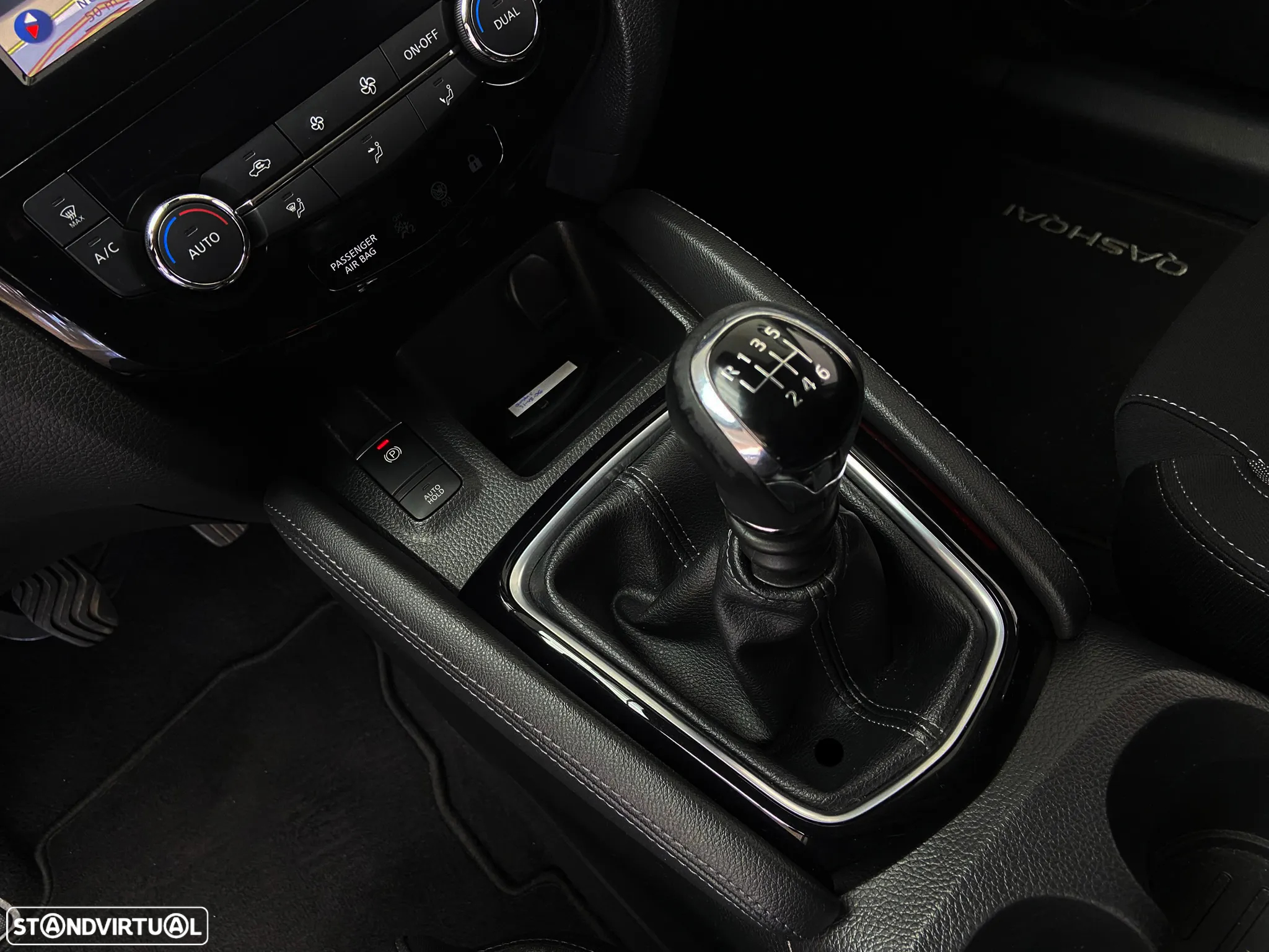 Nissan Qashqai 1.5 dCi N-Connecta 18 - 18