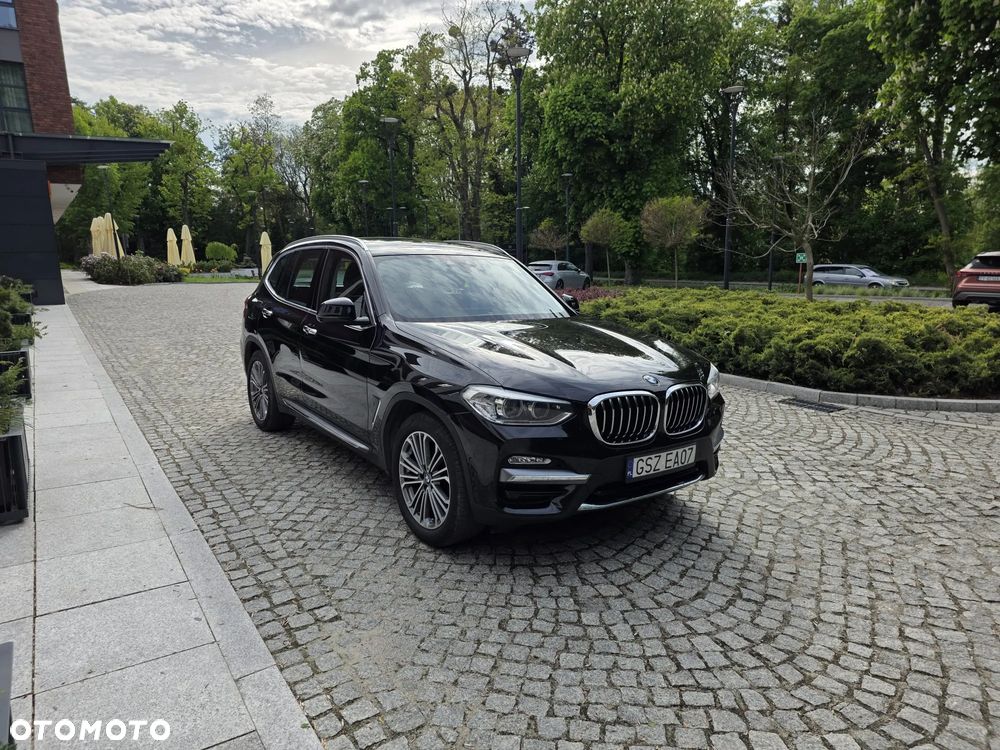BMW X3 sDrive18d xLine - 33