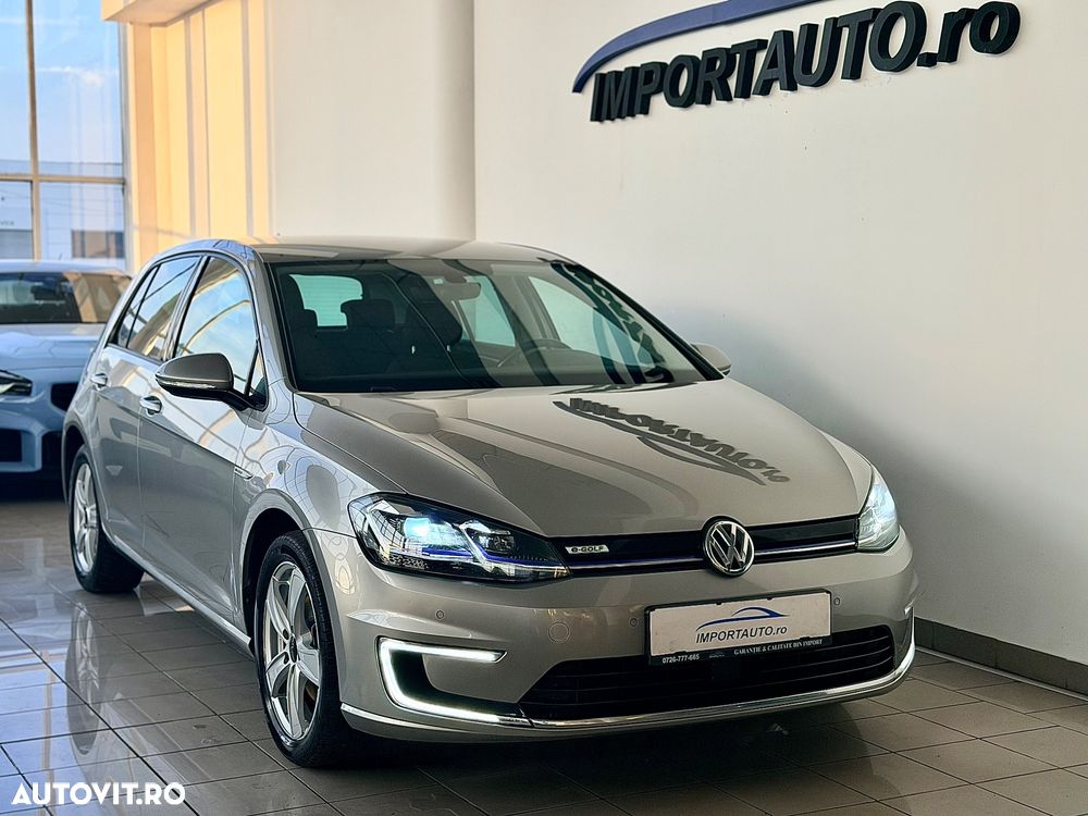 Volkswagen Golf - 2