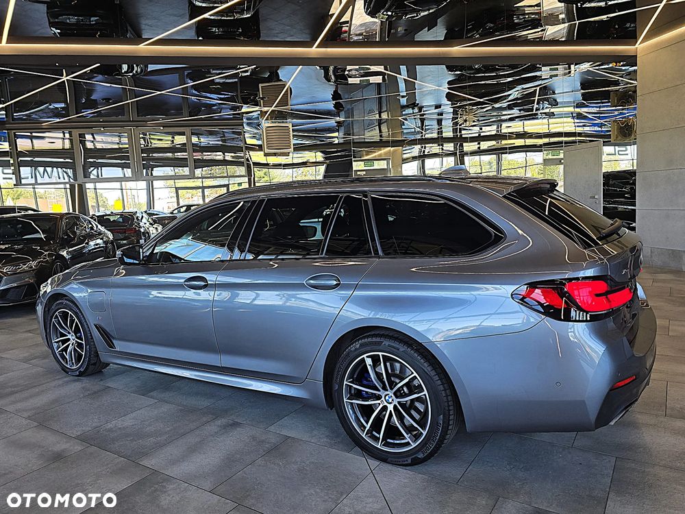 BMW Seria 5 2021 photo 5