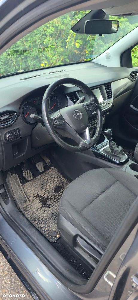 Opel Crossland X 1.2 T Enjoy S&S - 9