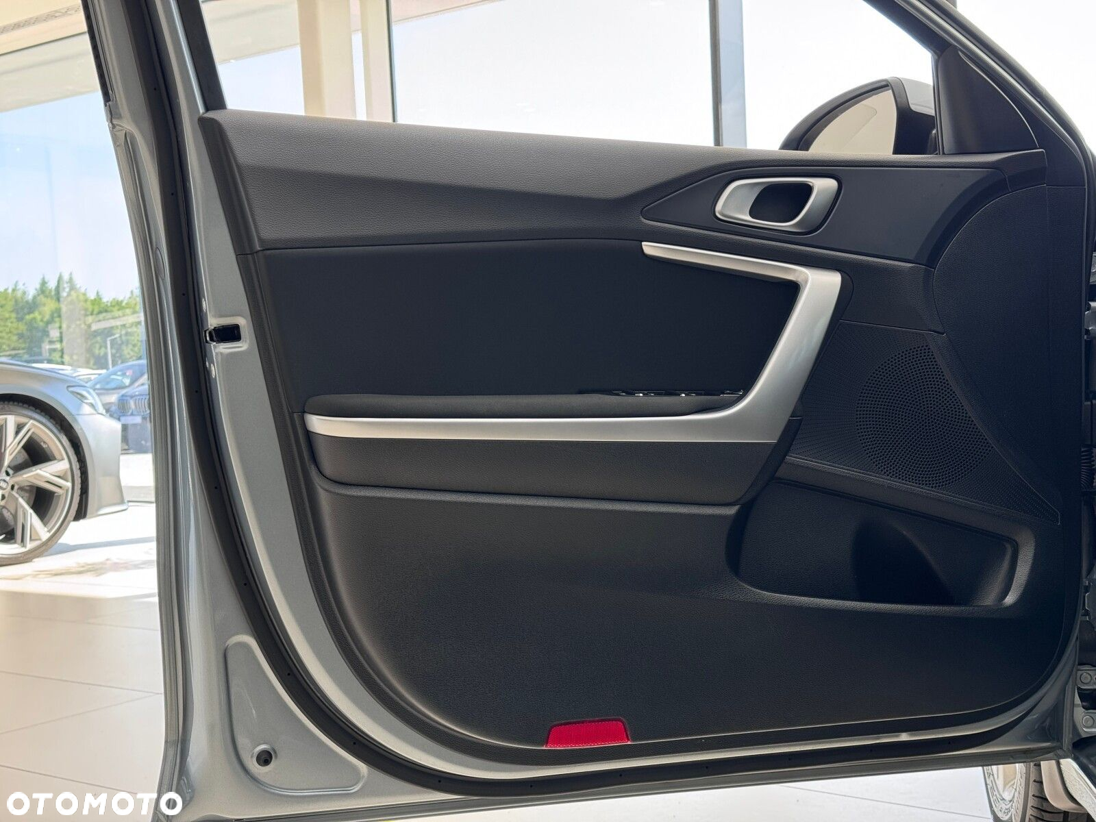 Kia Ceed - 12