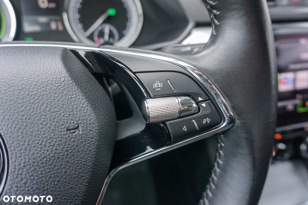 Skoda Superb 1.4 TSI Plug-In Hybrid Ambition DSG - 13