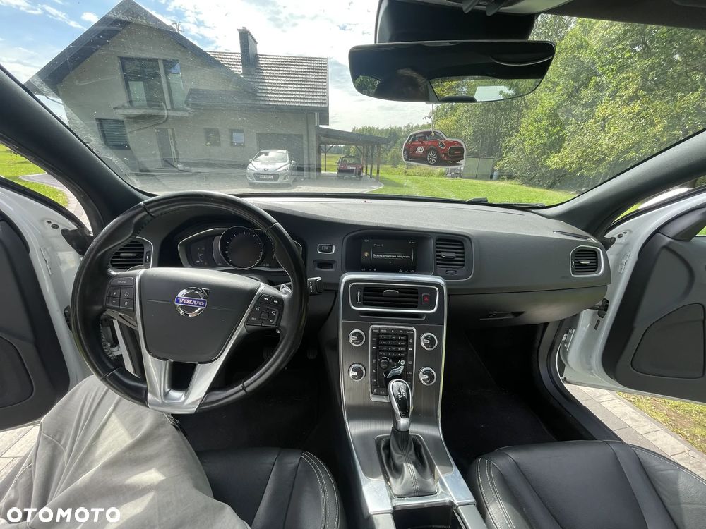 Volvo S60 T5 Drive-E R-Design Summum - 8