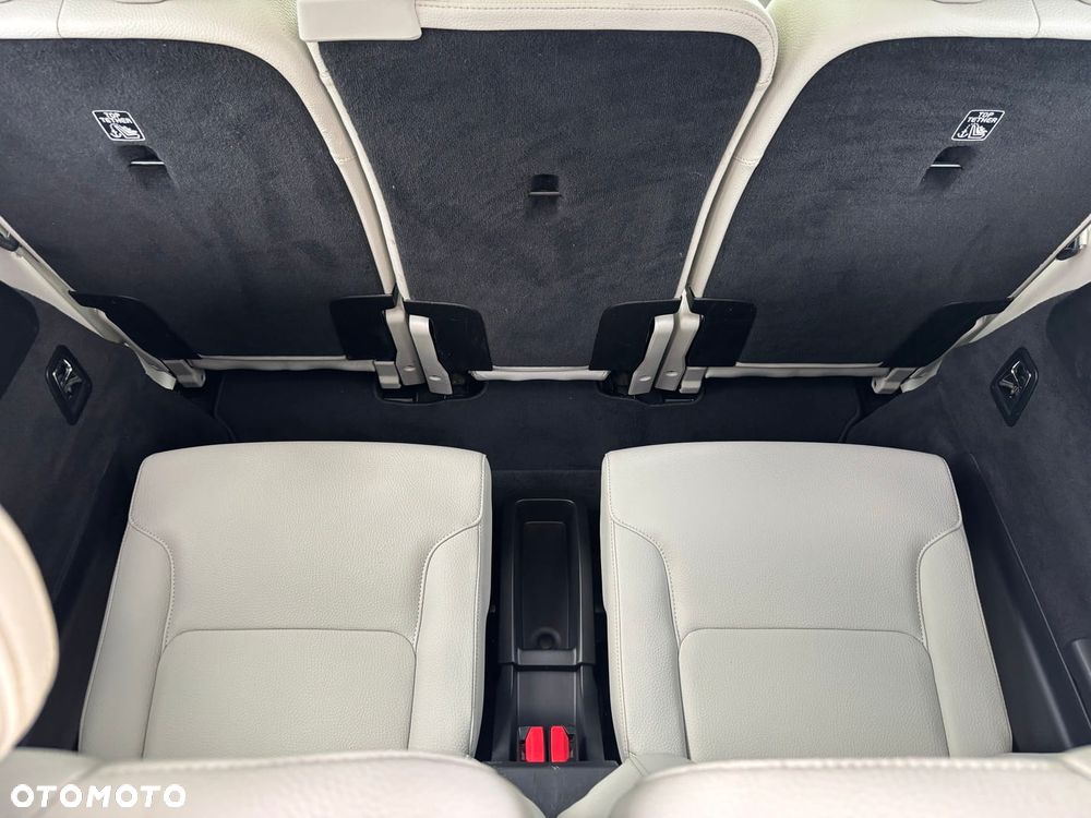 Volvo XC 90 - 20
