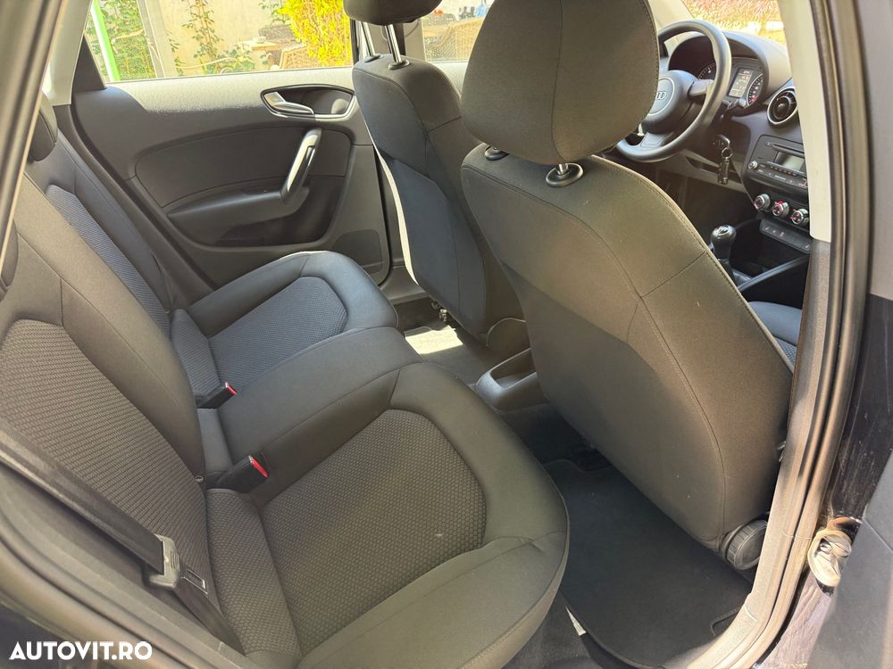 Audi A1 1.6 TDI Attraction - 9